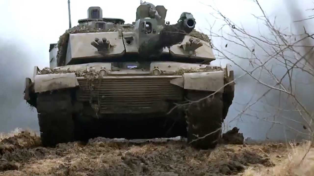 Foto - Avrupa'nın kudretli gücü tükenmiş! Ordusunda tanktan çok at var