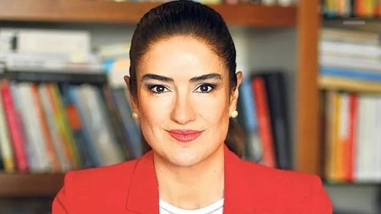Foto - Avukat Ece hem günah çıkardı, hem bombaladı! Haluk, hikayecinin, dolandırıcının piri