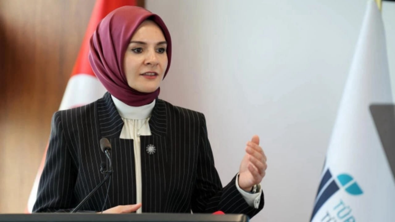 Foto - Ay sonu yürürlüğe girecek! Türkiye’de 15 yaş altına internet düzenlemesi geliyor 