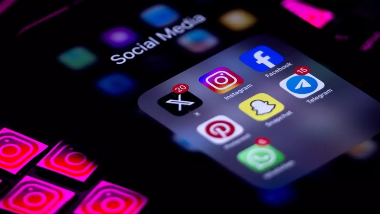 Foto - Ay sonu yürürlüğe girecek! Türkiye’de 15 yaş altına internet düzenlemesi geliyor 