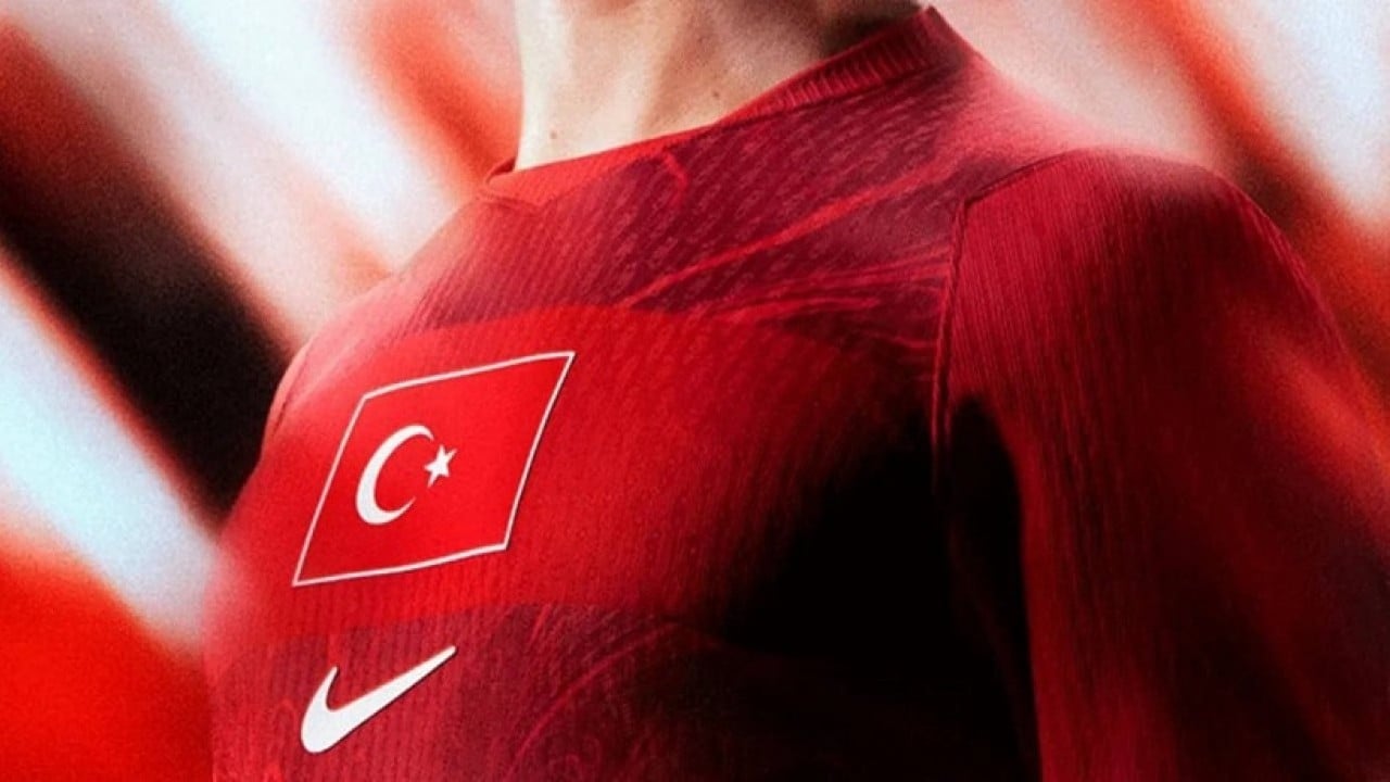 Foto - Ay-Yıldızlı formaya hücum: Milli forma yok satıyor