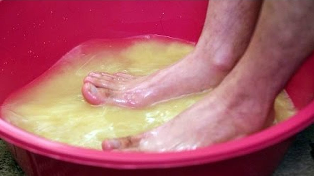 Foto - Ayak kokusu nasıl önlenir? Ayağa sinmiş koku, ayakkabı kokusu nasıl giderilir? 