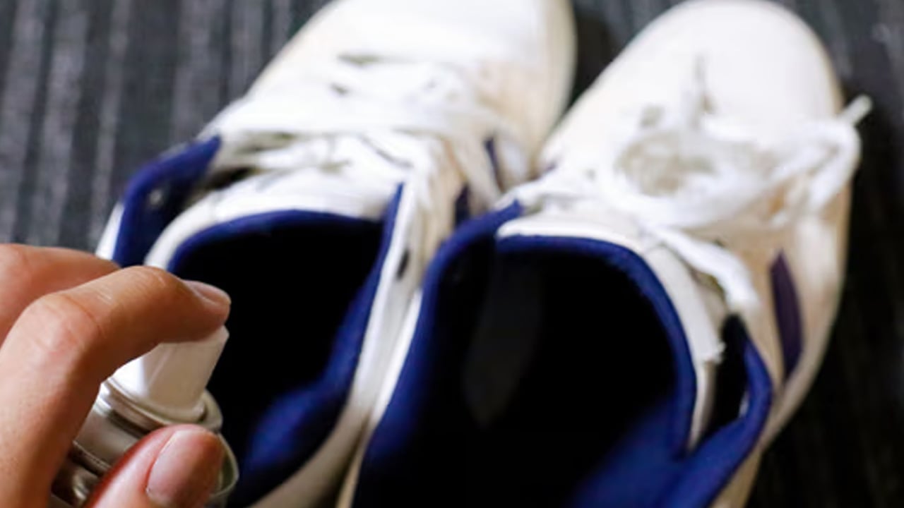 Foto - Ayak kokusu nasıl önlenir? Ayağa sinmiş koku, ayakkabı kokusu nasıl giderilir? 