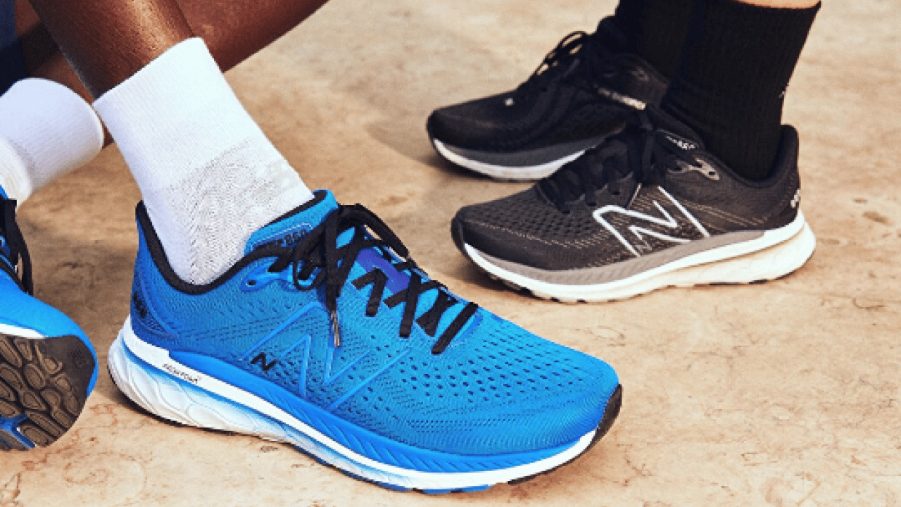 Foto - Ayak sağlığı için ayağa uygun olan ayakkabı: Düz tabanlı ayakkabılar! Spor ayakkabı satın almaktan vazgeçtiler!