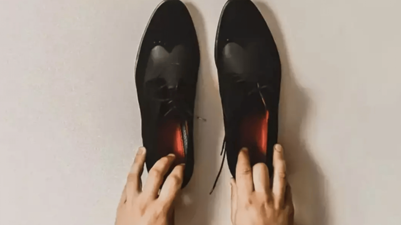 Foto - Ayakkabı kokusunu geçirmenin basit yolu! Bu kadar kolaymış!