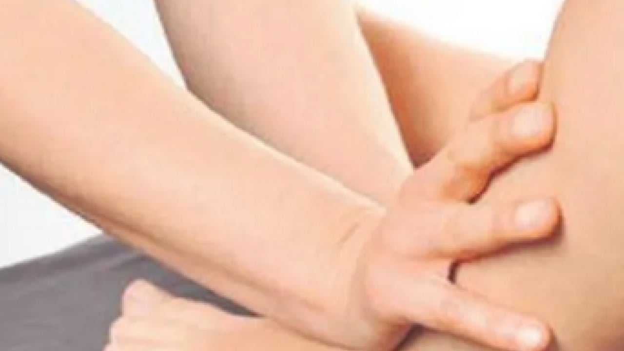 Foto - Ayaklarınız iflas etmesin aman dikkat! Hekimden lipödem işareti olabilir açıklaması...