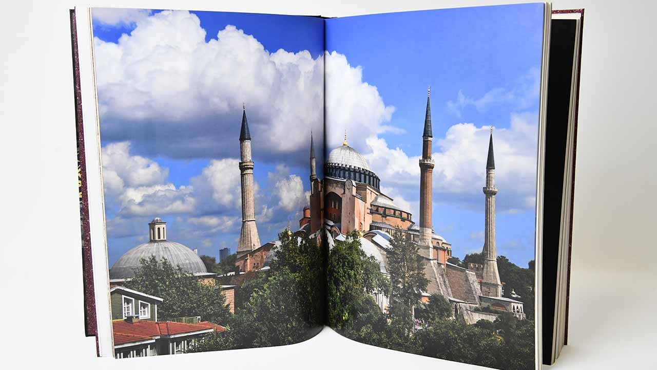 Foto - Ayasofya Camii için hazırlanan müthiş eser! Önsözünü Başkan Erdoğan yazdı... İşte o metin