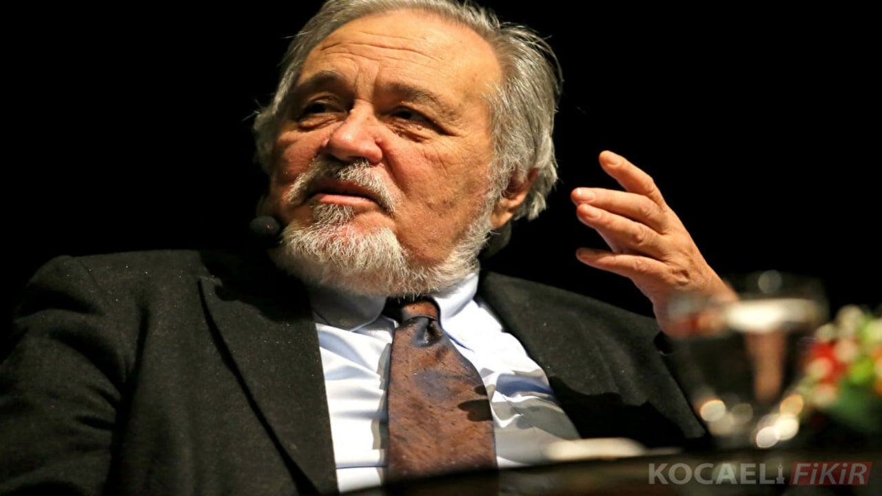 Foto - Ayasofya Camii’ndeki görüntü, İlber Ortaylı’yı çılgına çevirdi! Çok sert tepki gösterdi 