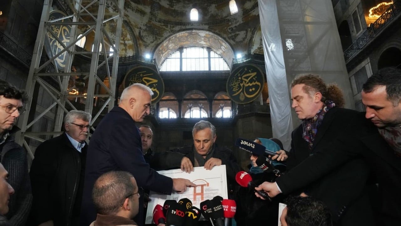Foto - Ayasofya-i Kebir Camii ile Sultanahmet Camii’nde yürütülen restorasyon tüm hızıyla devam ediyor...