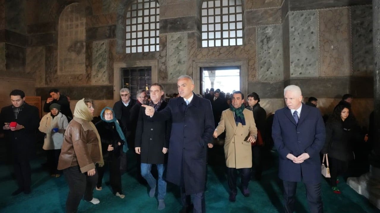 Foto - Ayasofya-i Kebir Camii ile Sultanahmet Camii’nde yürütülen restorasyon tüm hızıyla devam ediyor...