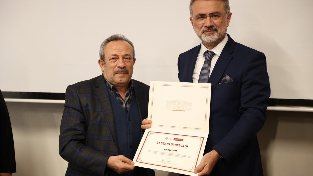 Foto - Ayasofya Medresesinde 'Fatih Sultan Mehmet Han Vakıfları ve Sahn-ı Seman Medreseleri' Paneli