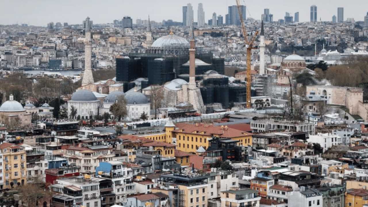 Foto - Ayasofya’da dev restorasyon! Kubbe çelik sistemle kapatılıyor