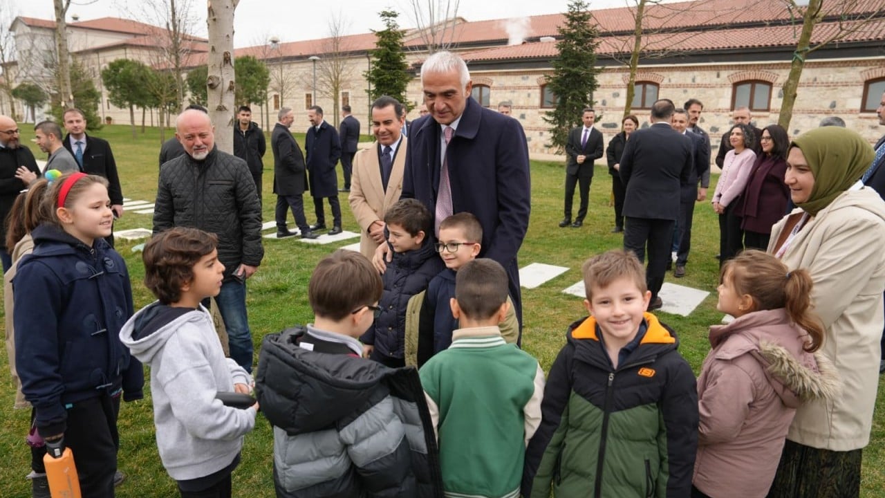 Foto - Ayasofya'nın hattatı 'Kazasker Mustafa İzzet Efendi'ye büyük vefa...
