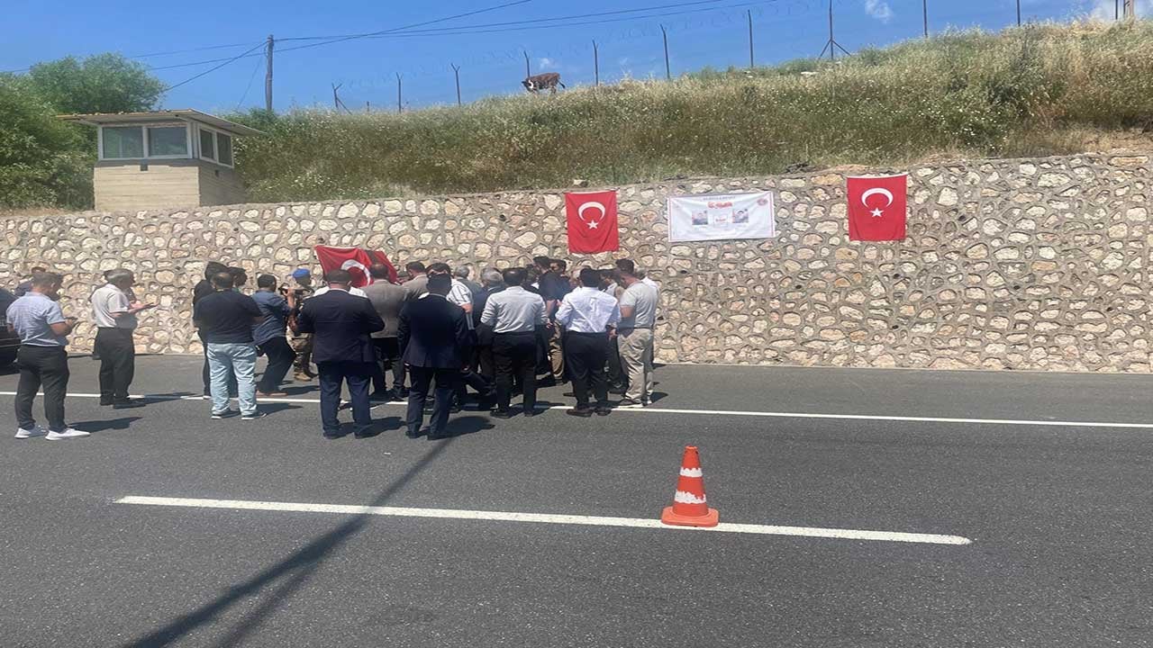 Foto - Aybüke öğretmen ve kahraman neferlerimiz dualarla anıldı! Hain PKK'nın katlettiği vatan evlatları şehadetlerinin 9. yılında unutulmadı!