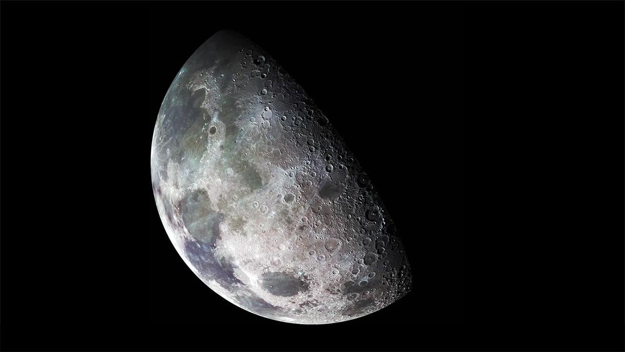 Ay'da ilginç keşif! Orada olmaması gerekiyordu