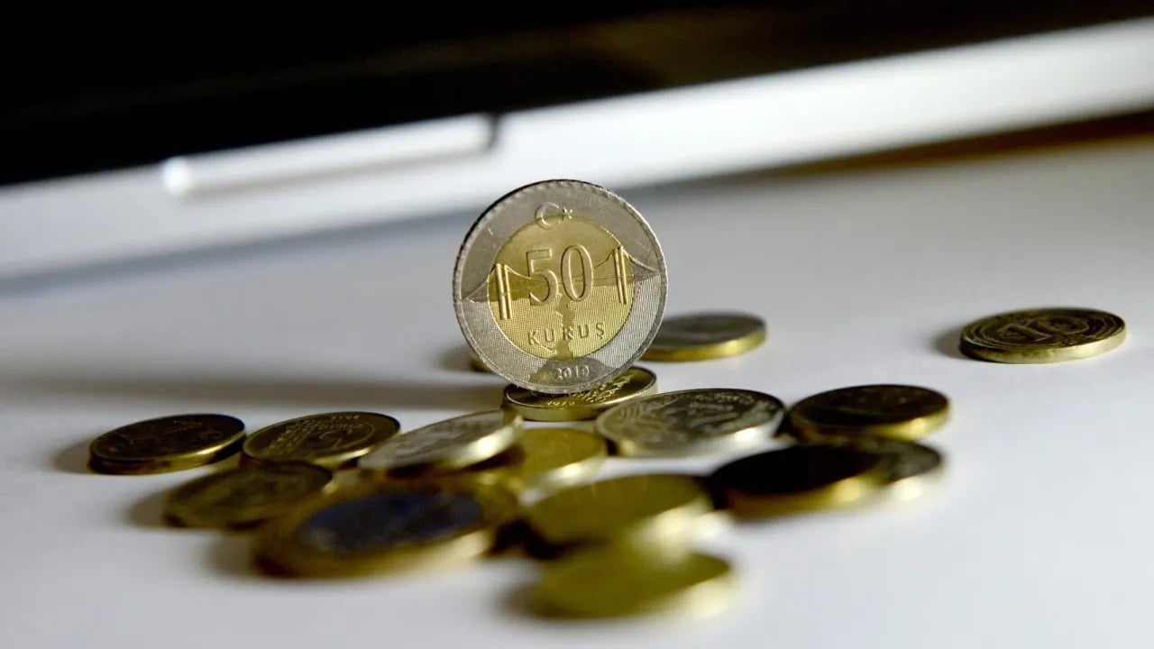 Foto - AYM’den, bin 600 dava açan avukata şok darbe! 50 kuruş peşinde koştu, sonunda tam 3 milyon TL cezayı "şaakkk" diye yedi