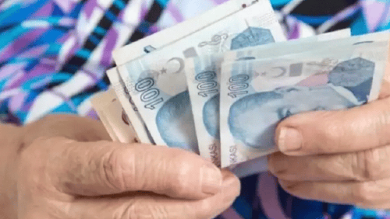 Foto - AYM’den gelecek karar maaşları ikiye katlayabilir: Memur emeklisine ‘ek ödeme’ umudu