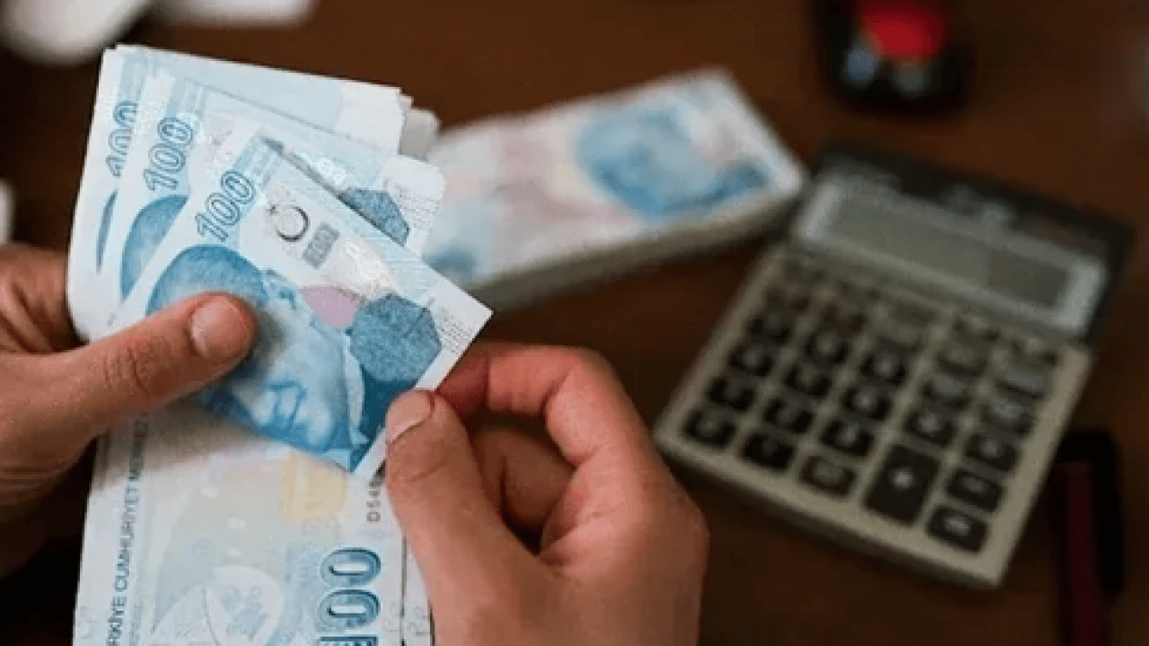Foto - AYM’den gelecek karar maaşları ikiye katlayabilir: Memur emeklisine ‘ek ödeme’ umudu