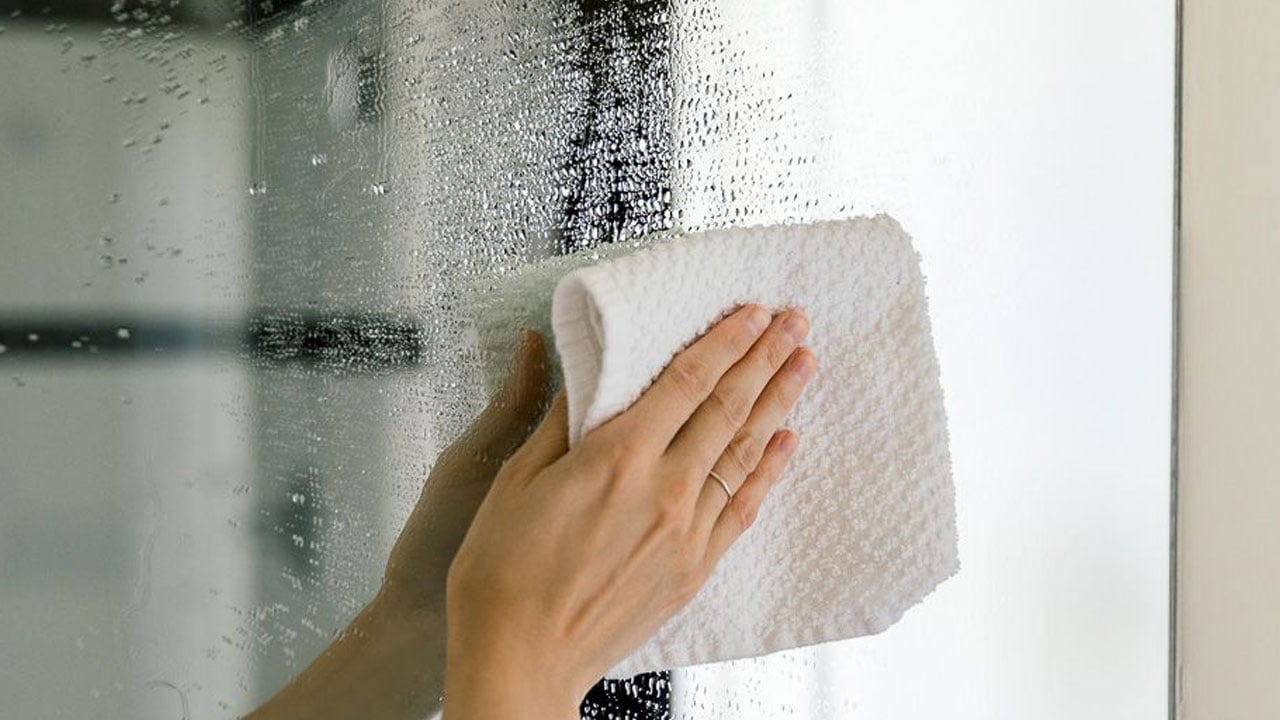 Foto - Aynayı ne kadar silseniz de iz mi kalıyor? Meğer herkes aynı hatayı yapıyormuş