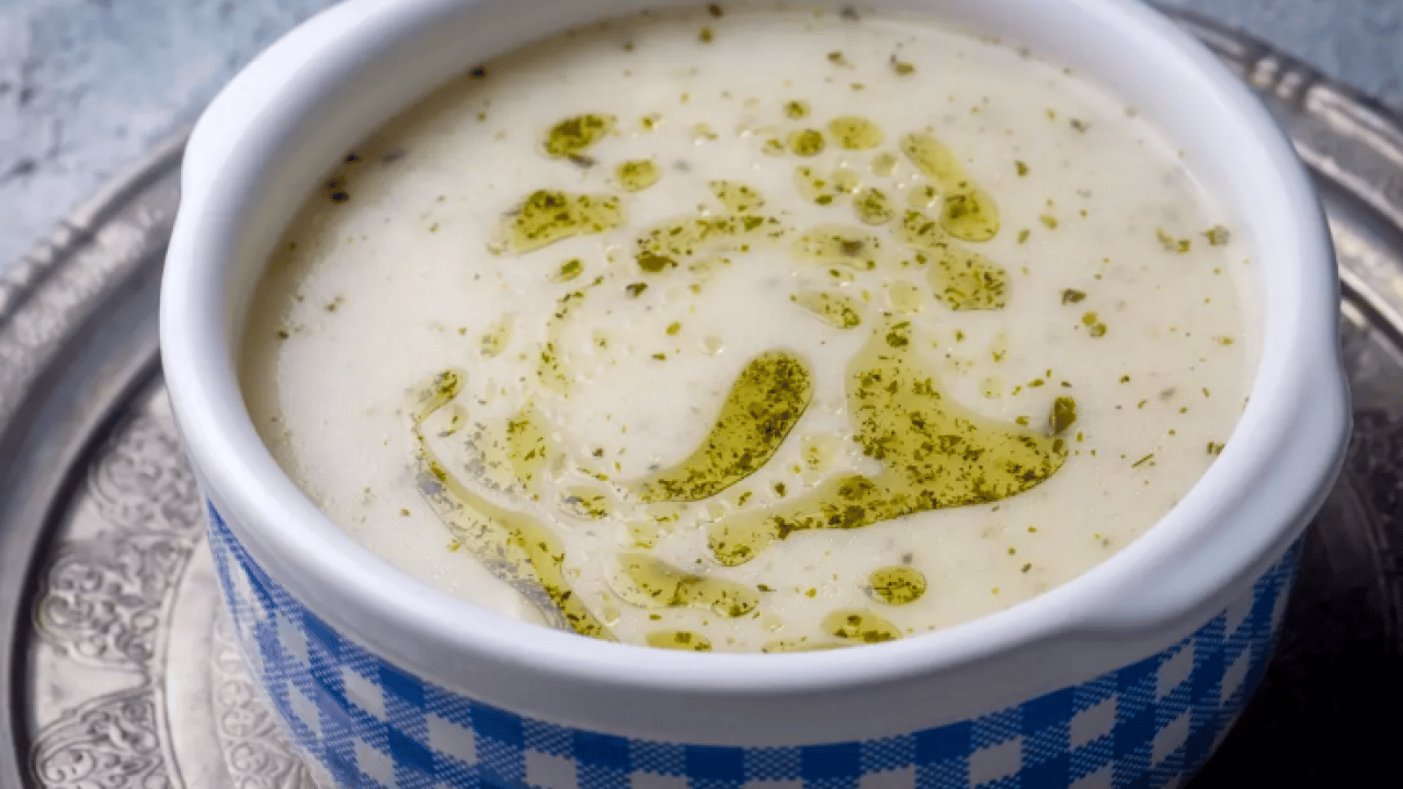 Foto - Ayrana 1 kaşık ekleyip tüketin: Bağırsakları motor gibi çalıştırıyor!