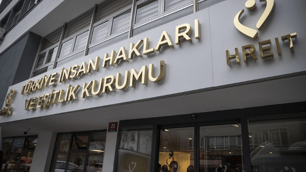 Foto - Ayrımcılığa geçit yok! Down sendromlu çocuğu oyun alanına almadılar: TİHEK'ten üst sınırdan ağır ceza