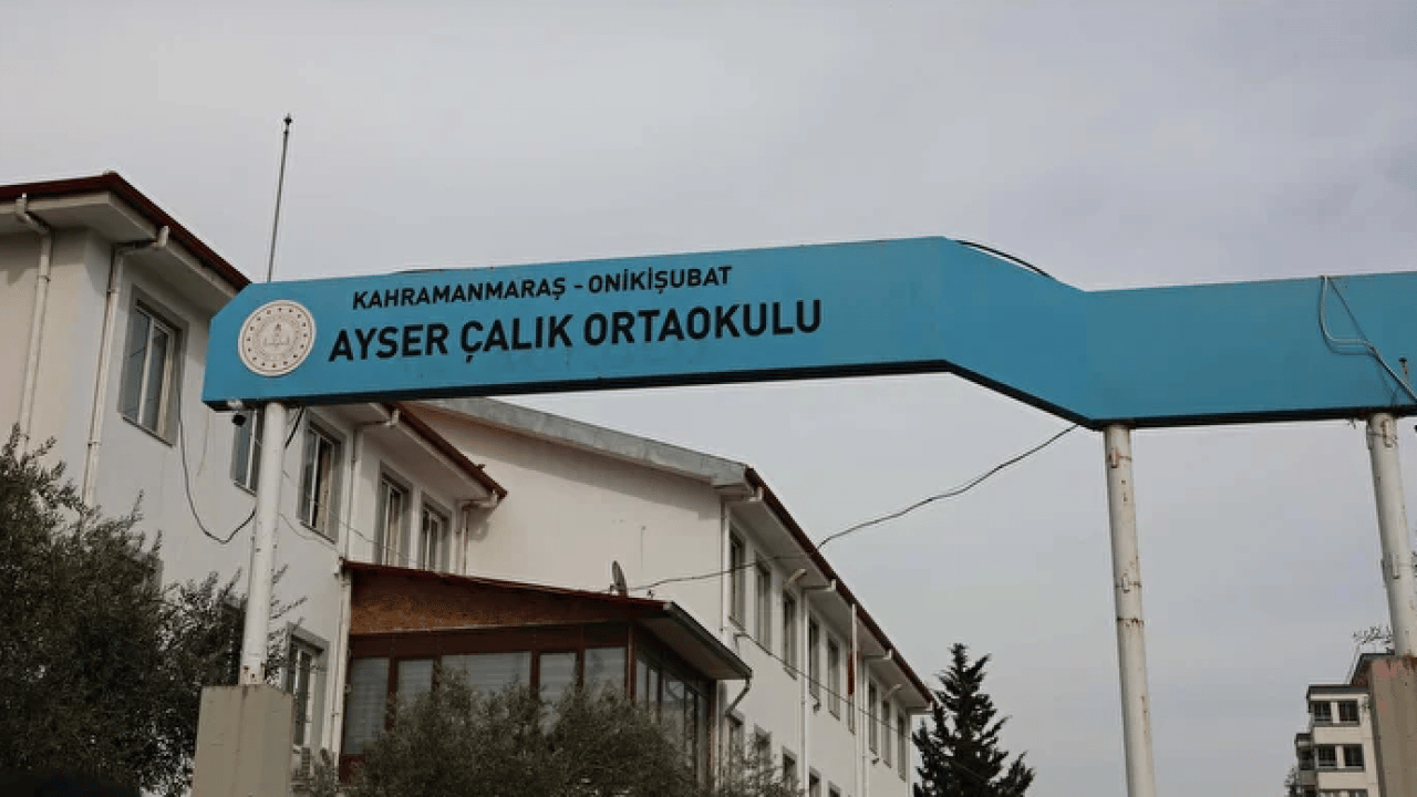 Foto - Ayser Çalık Ortaokulu hakkında yeni karar: Öğrenciler başka okula taşınıyor