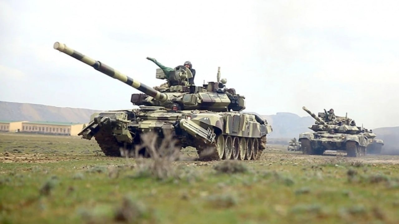 Foto - Azerbaycan Türk savunma sanayinden esinlenip bombayı patlattı