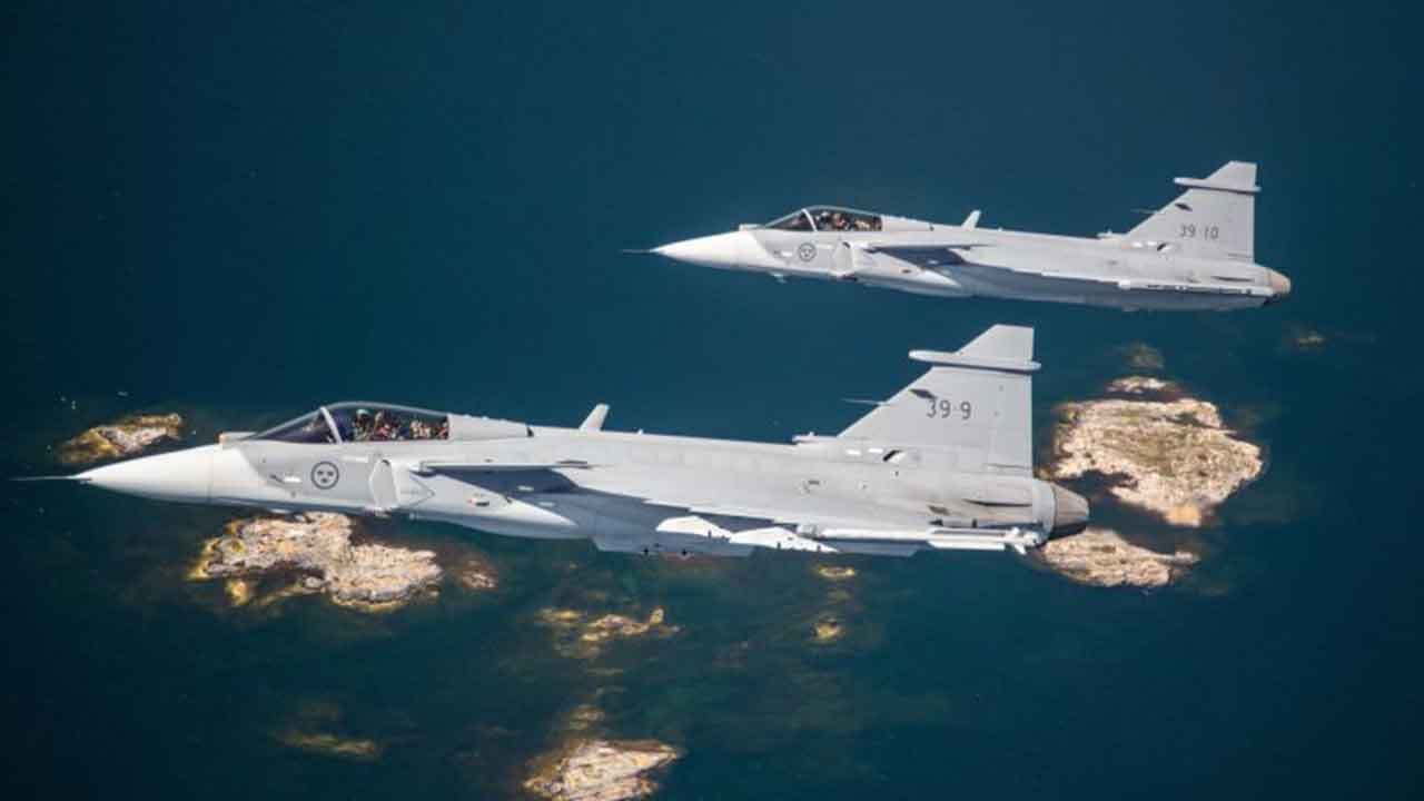 Foto - Azerbaycan'dan şaşırtan karar! Kaan'ı beklemek yerine o savaş uçağını alacaklar