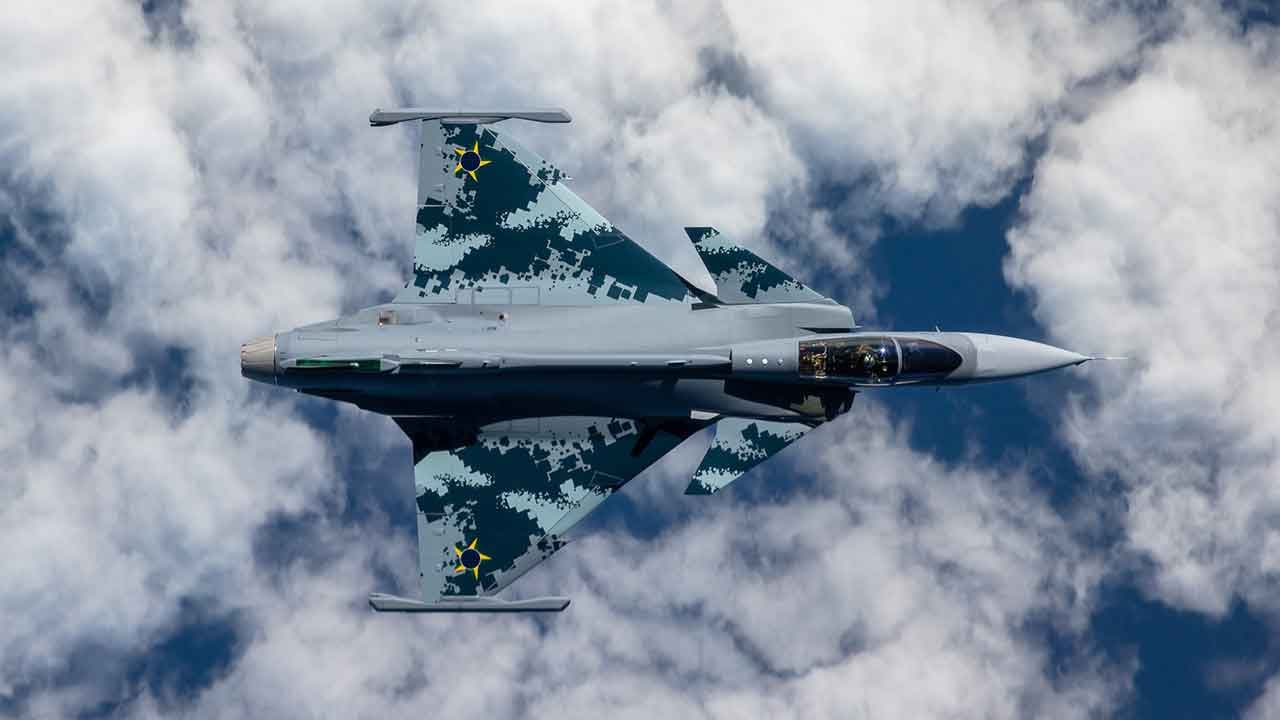 Foto - Azerbaycan'dan şaşırtan karar! Kaan'ı beklemek yerine o savaş uçağını alacaklar