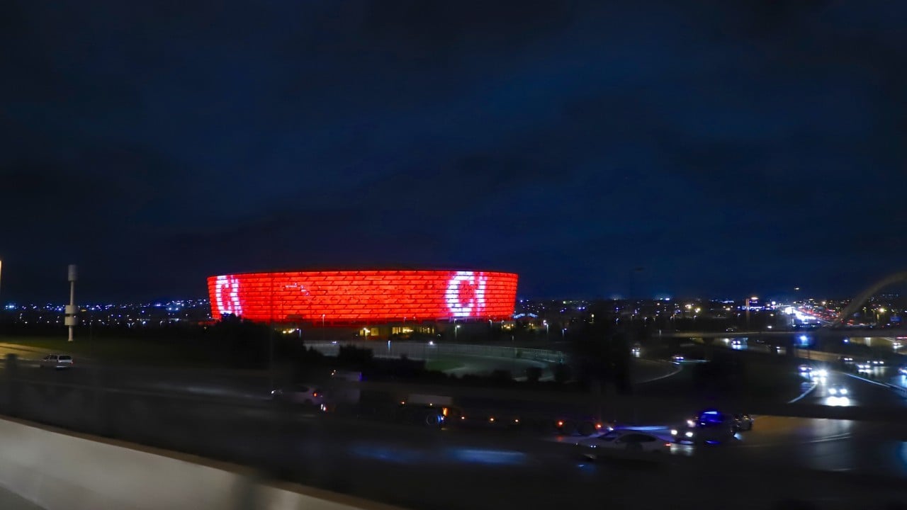 Foto - Azerbaycan'ın başkenti Bakü Türk bayrağıyla kaplandı