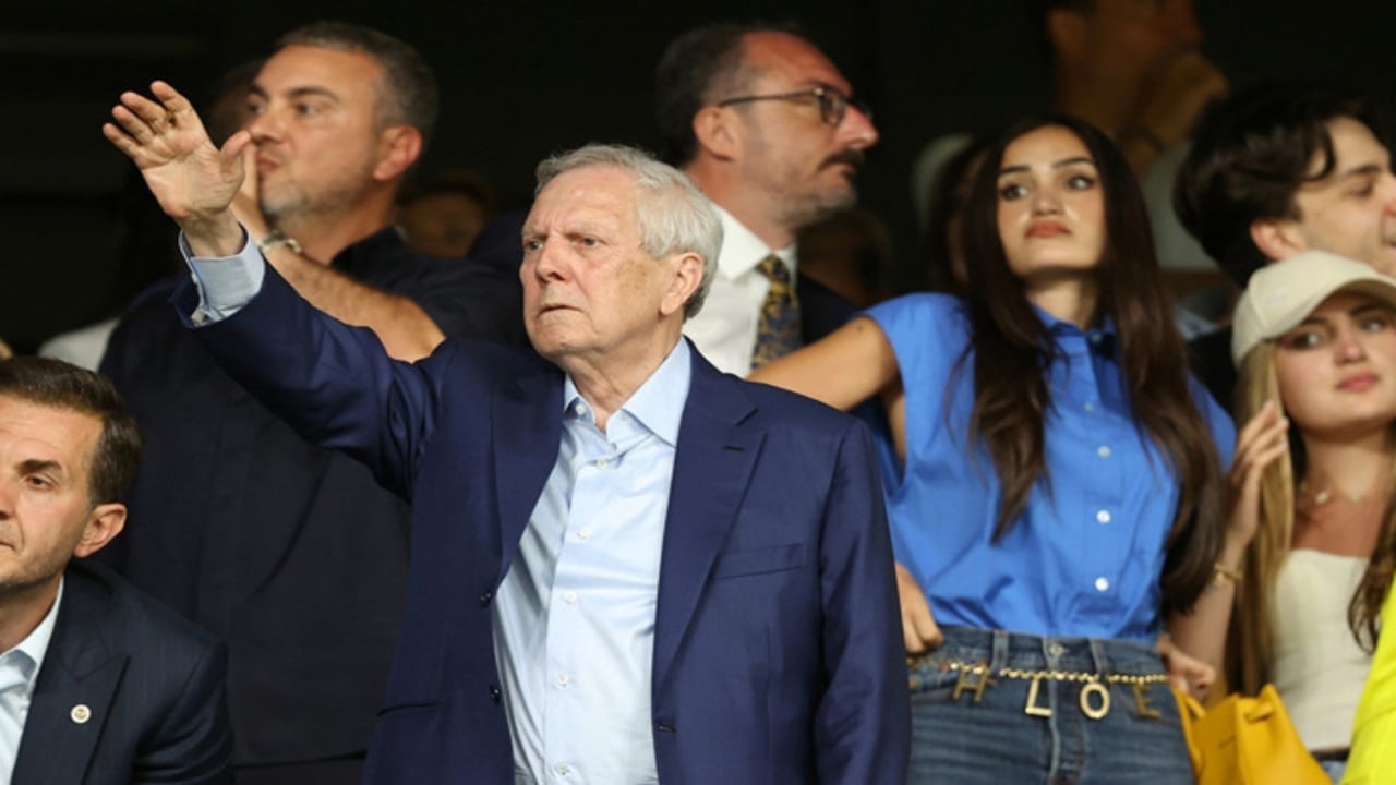 Foto - Aziz Yıldırım’dan kadroya neşter! Dev temizlik başlattı, bu 4 yıldızın biletini kesti