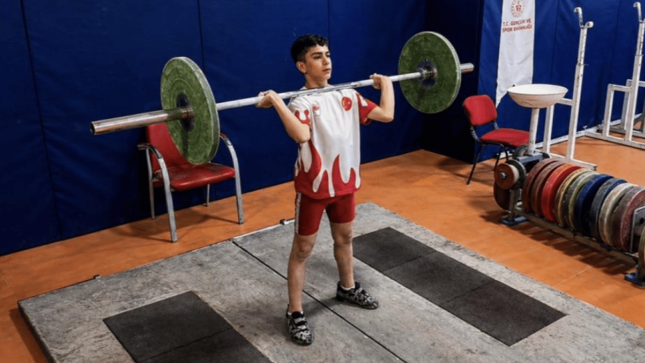 Foto - Azmetti ve başarı! 12 yaşında Türkiye şampiyonu oldu