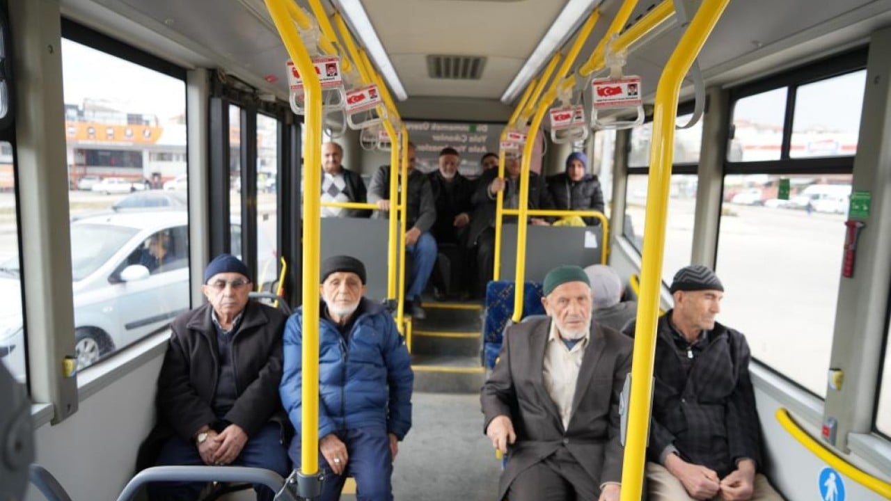 Foto - Azmetti ve sonunda başardı Şehrin tek kadın otobüs şoförü