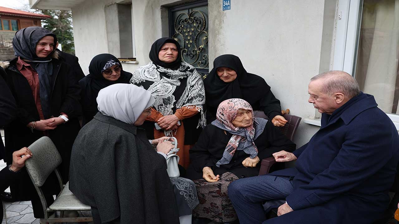 Foto - Baba ocağında bayram neşesi! Erdoğan Rize'den seslendi: Hemşehrilerimin bayramı mübarek olsun!