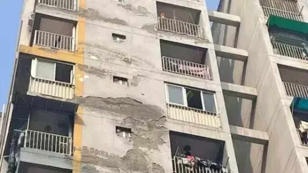 Babalarının telefonlarına el koyduğu üç kız kardeş el ele ölüme atladı! Evden çıkan 8 sayfalık not kan dondurdu