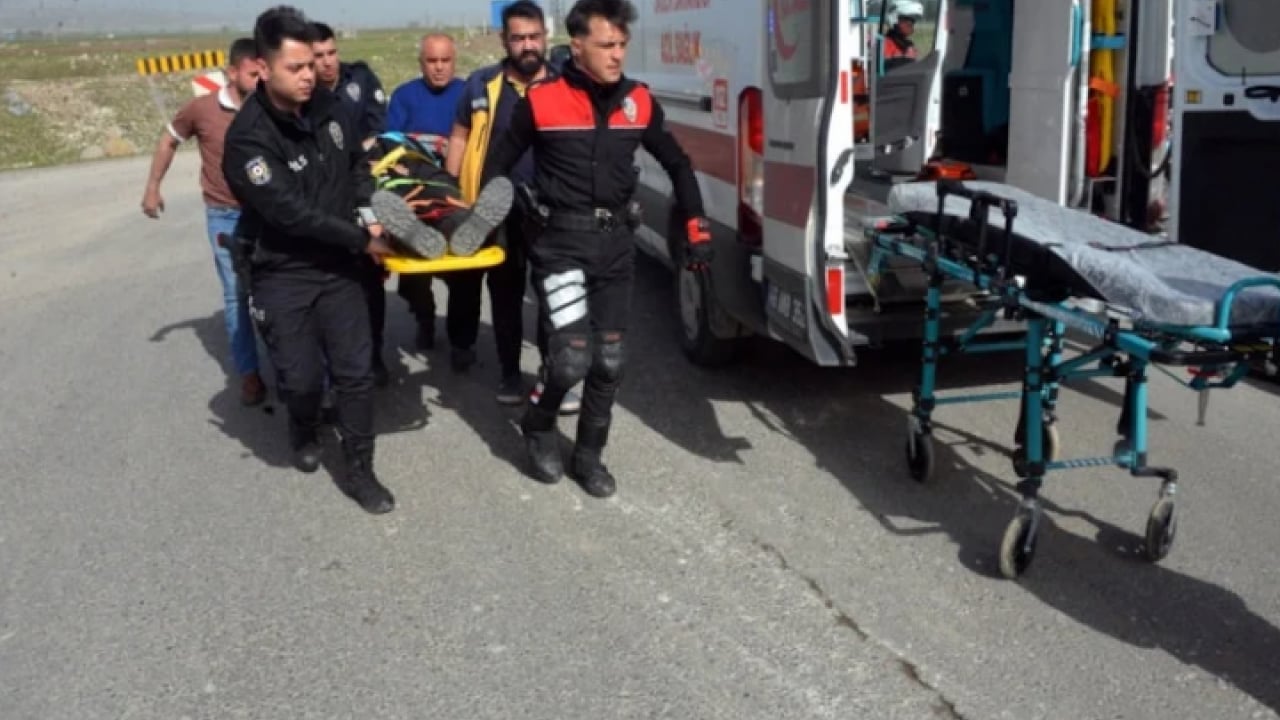 Foto - Kahramanmaraş'ta ehliyetsiz çocuk dehşet saçtı! İki polis ölümden döndü!