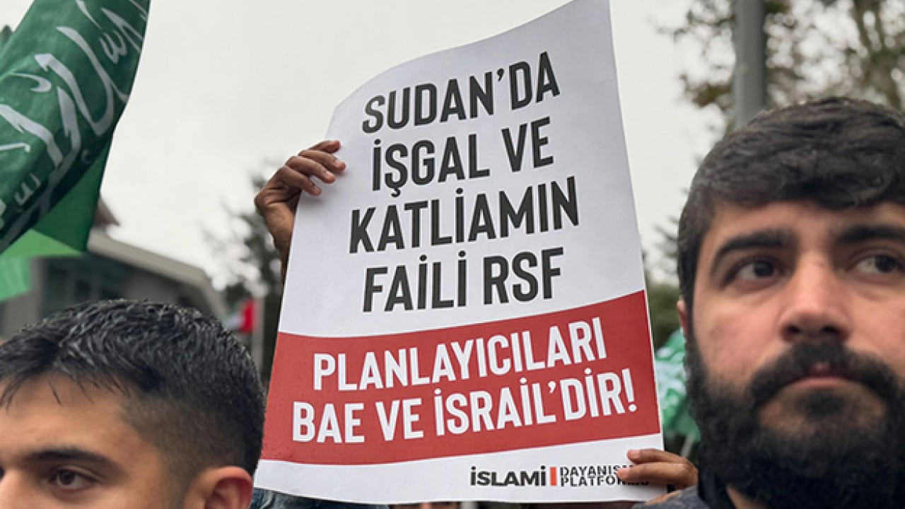 Foto - BAE Konsolosluğu önünde Sudan halkına destek: Zalim Nahyan hesap verecek!
