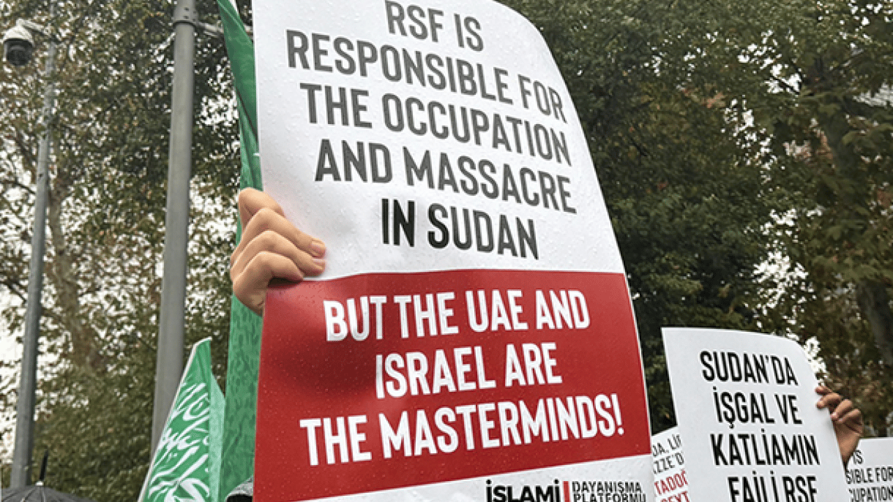 Foto - BAE Konsolosluğu önünde Sudan halkına destek: Zalim Nahyan hesap verecek!