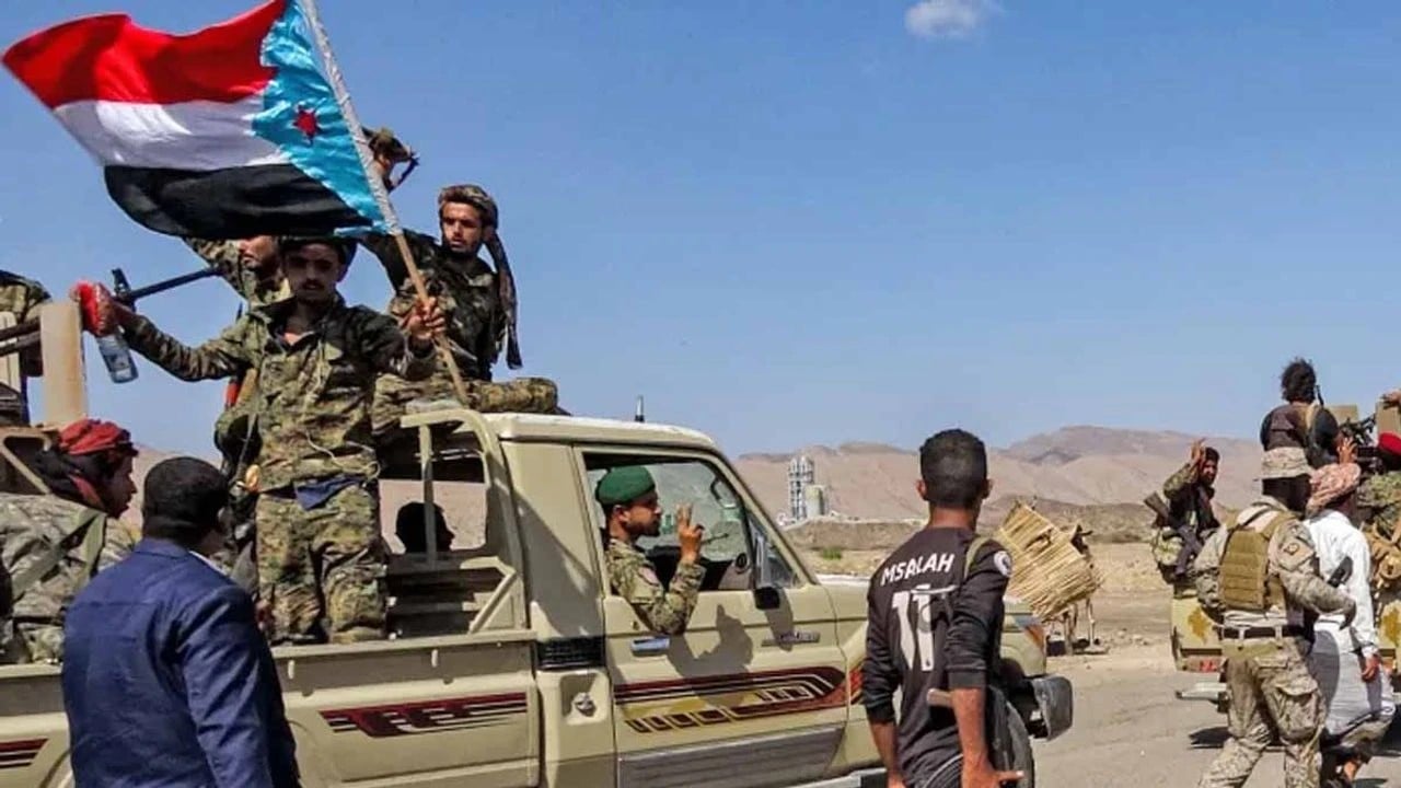 Foto - BAE resmen kaybetti: Kendilerini feshettiler