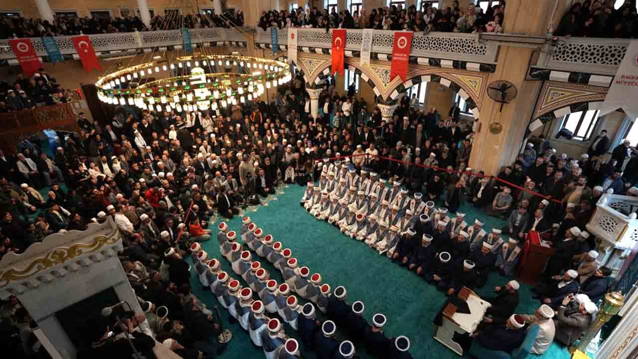 Foto - Bağcılar’da 67 hafız icazetle taçlandı