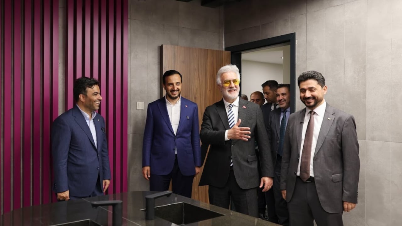 Foto - Bağcılar’daki tiyatro binasında müthiş özellikler! Tamer Karadağlı hayran kaldı!