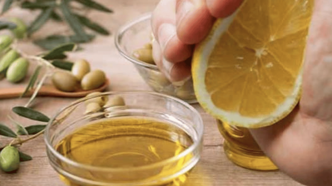 Foto - Bağırsak detoksunun kahramanı: Gece yatmadan önce bir kaşık yutmak, limonlu yemek tamamen yeterli