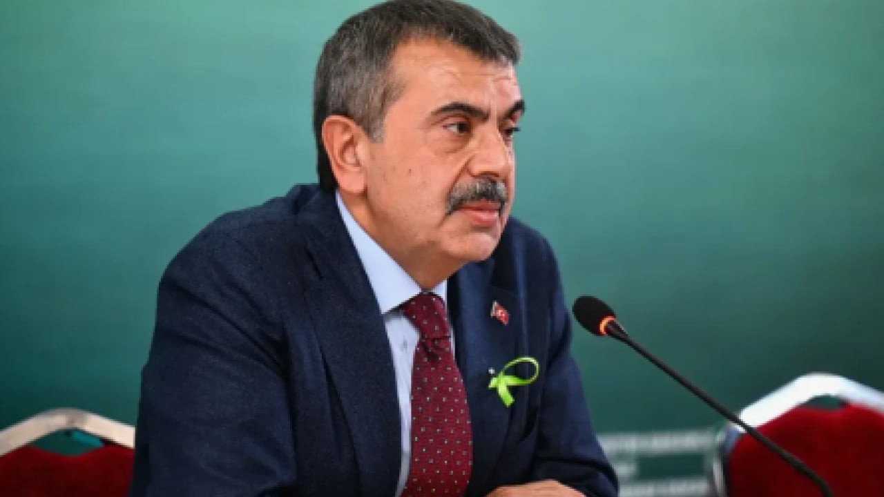 Foto - Bağnazlar illallah ettirdi! Bakan Tekin suç duyurusunda bulundu