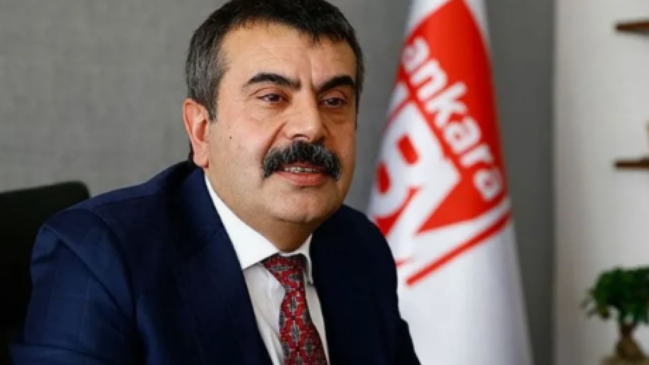 Foto - Bağnazlar illallah ettirdi! Bakan Tekin suç duyurusunda bulundu