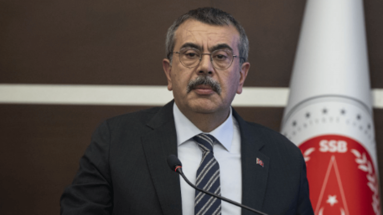 Foto - Bağnazlar illallah ettirdi! Bakan Tekin suç duyurusunda bulundu