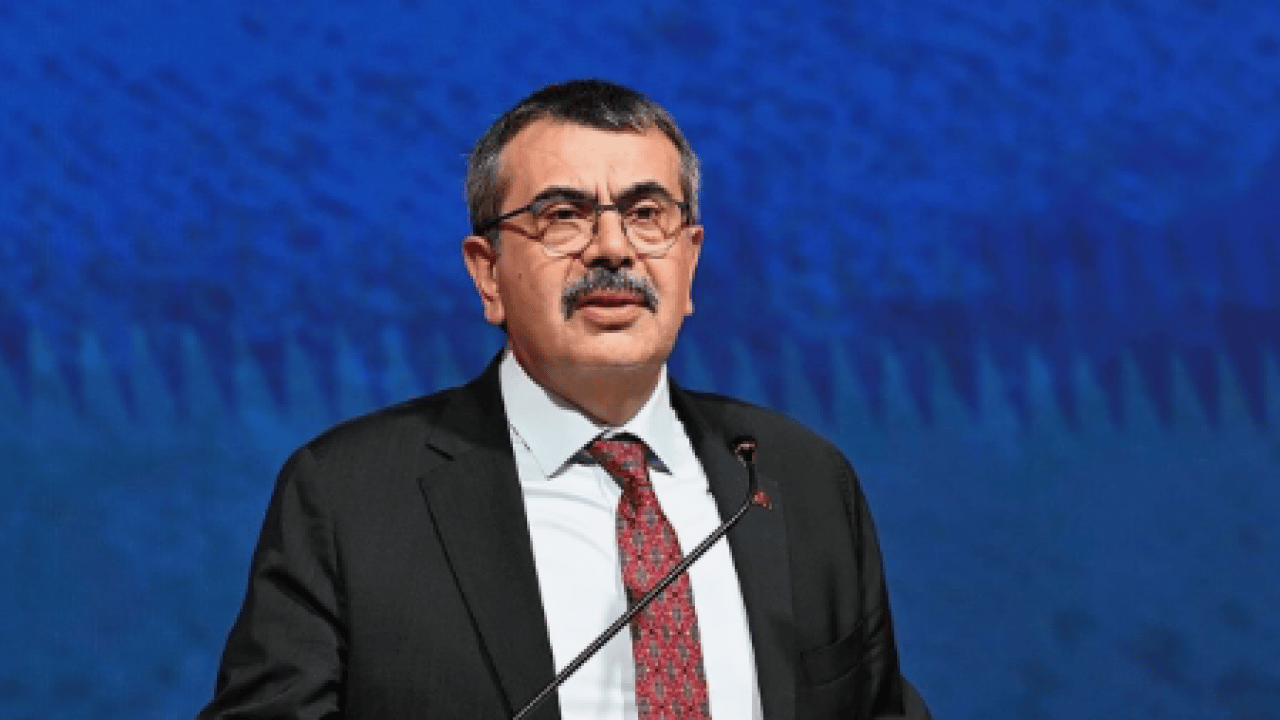 Foto - Bağnazlar illallah ettirdi! Bakan Tekin suç duyurusunda bulundu