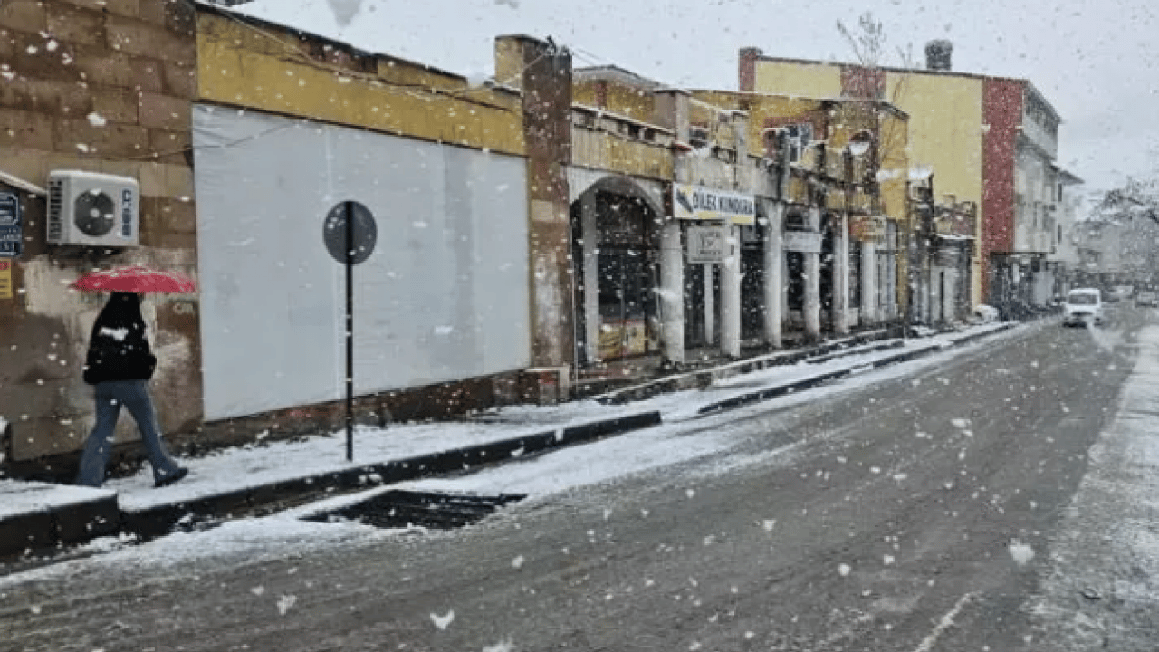 Foto - Bahar geldi derken kar bastırdı: 10 il beyaza büründü!