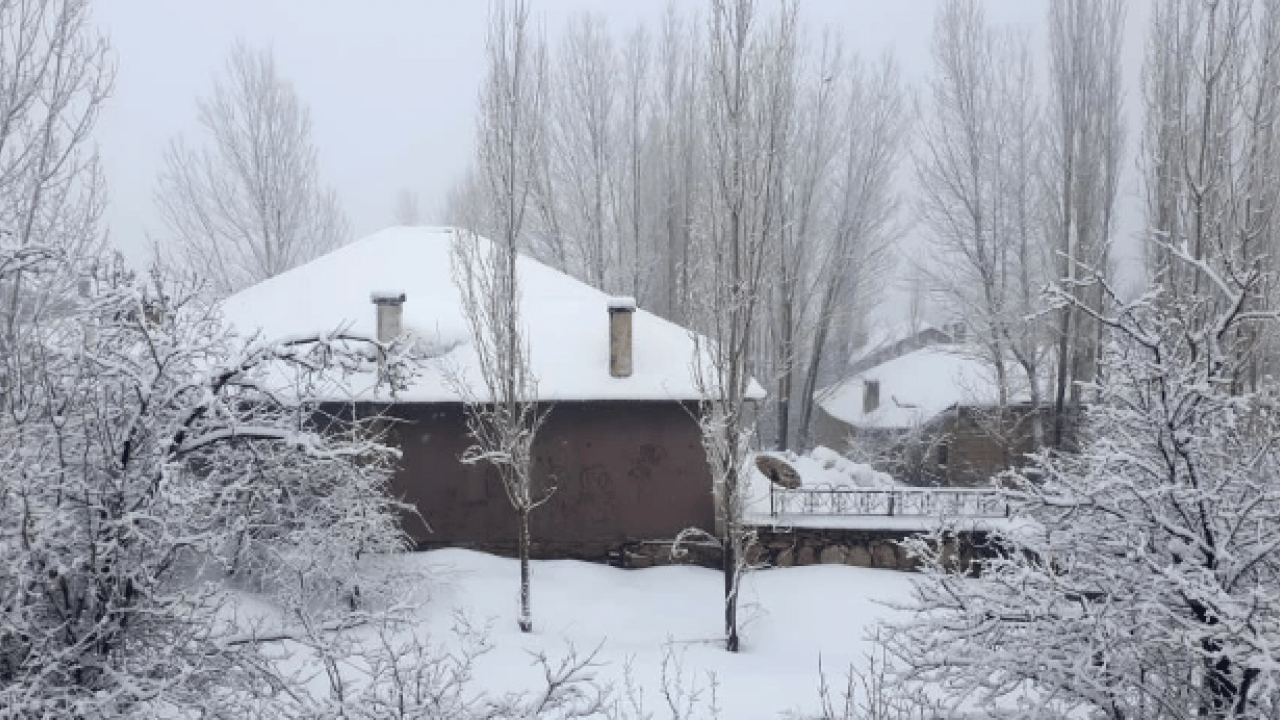 Foto - Baharı bekliyorlardı ama..! O kent yeniden beyaza büründü