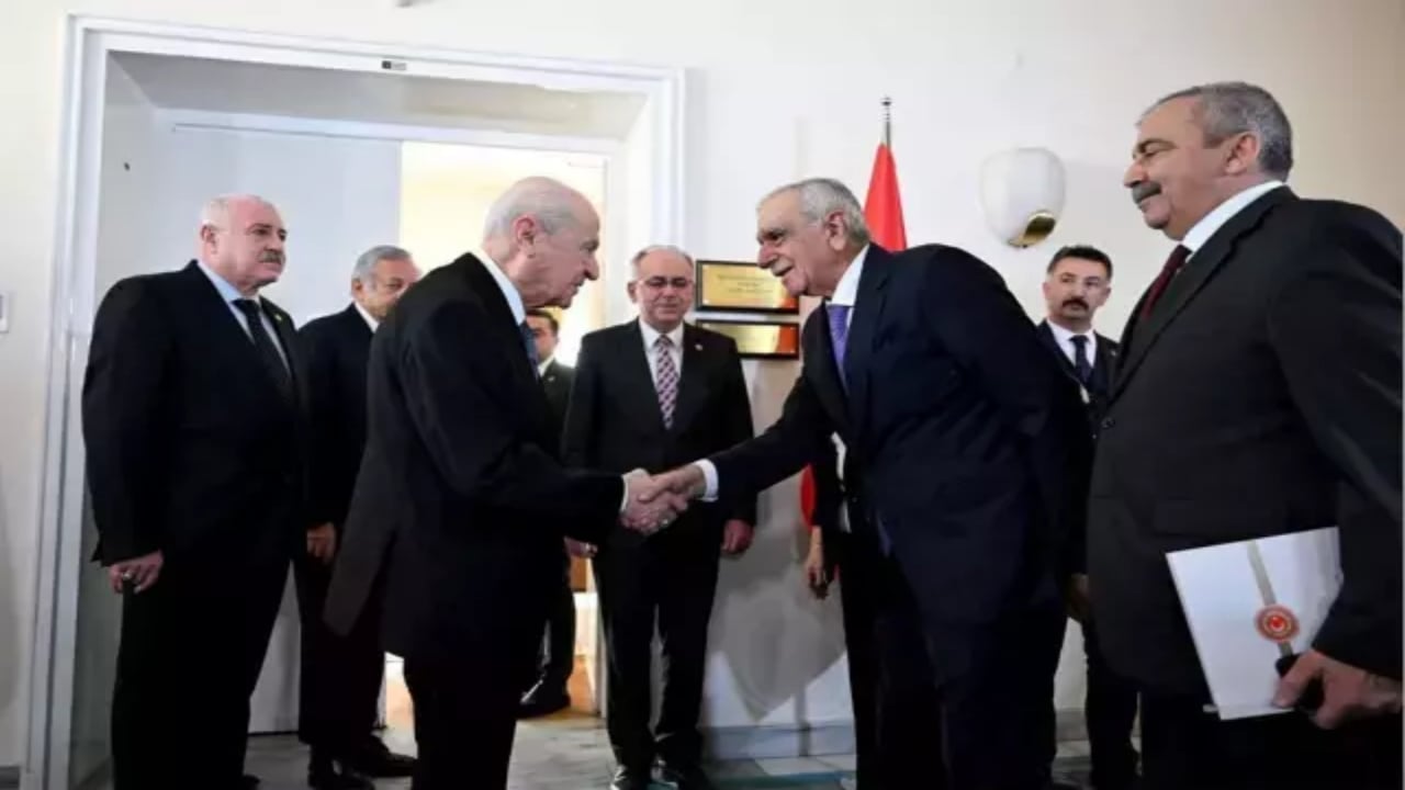 Foto - Bahçeli de kullanmıştı! DEM’in ağır topu Ahmet Türk o ifadeye karşı çıktı: Bu kelimeden nefret ediyorum