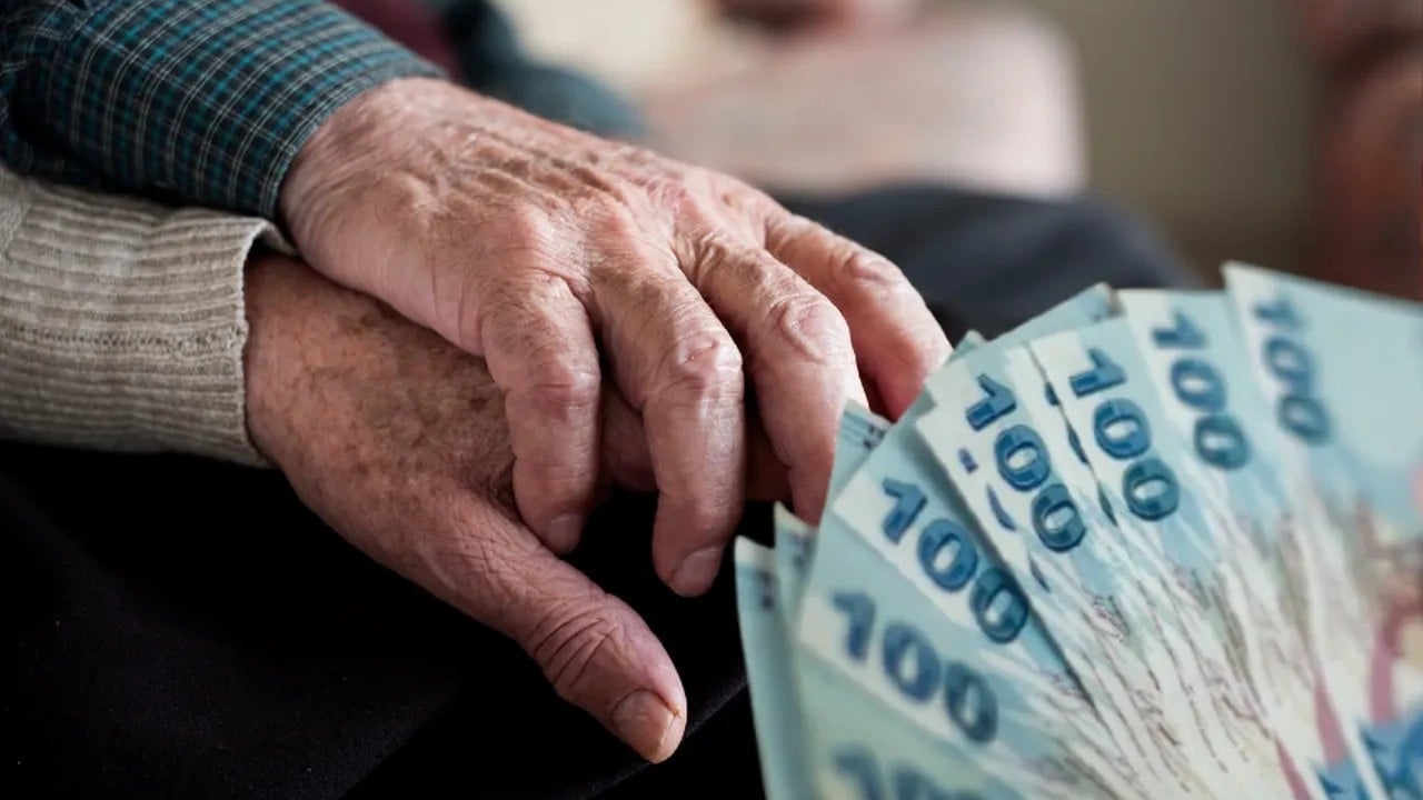 Foto - Bahçeli 'gerekirse gövdemizi taşın altına koyarız' demişti! Emeklilere 5500 lira müjdesini verdi